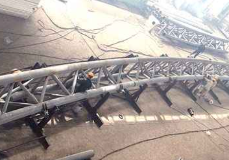 和布克赛尔多功能体育馆案例